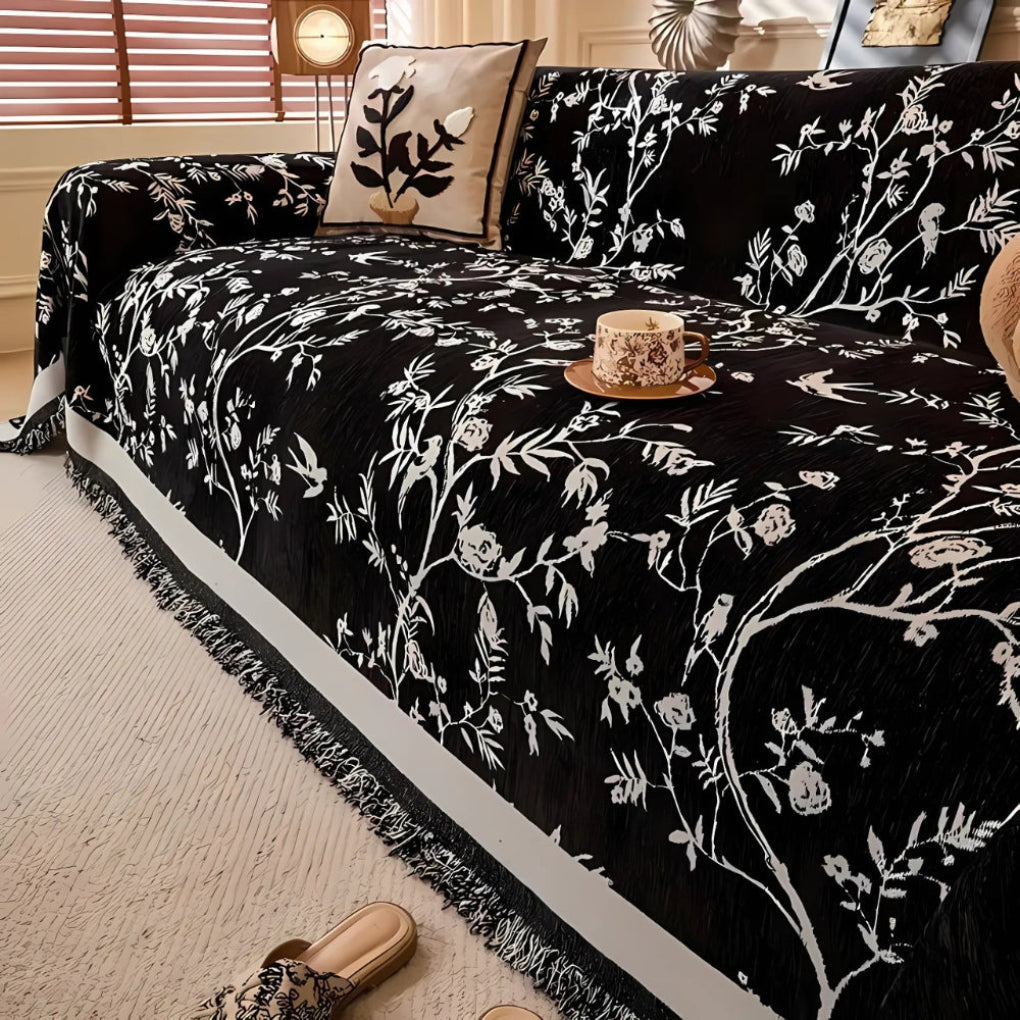 Elegant Floral Patterned Throw with Fringe Trim