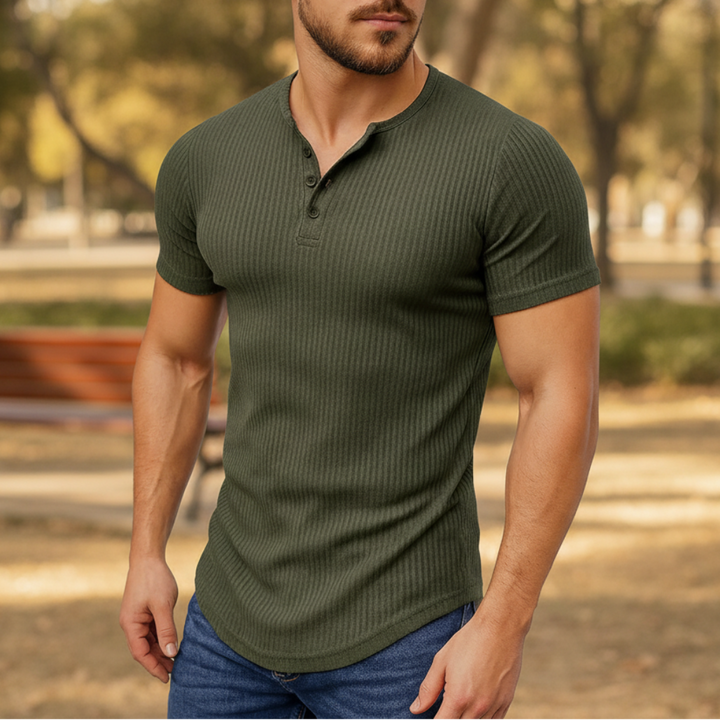 Men’s Muscle-Fit T-Shirt