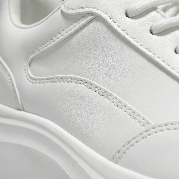 Clarven - Minimalist Low-Top Lace-Up Sneaker