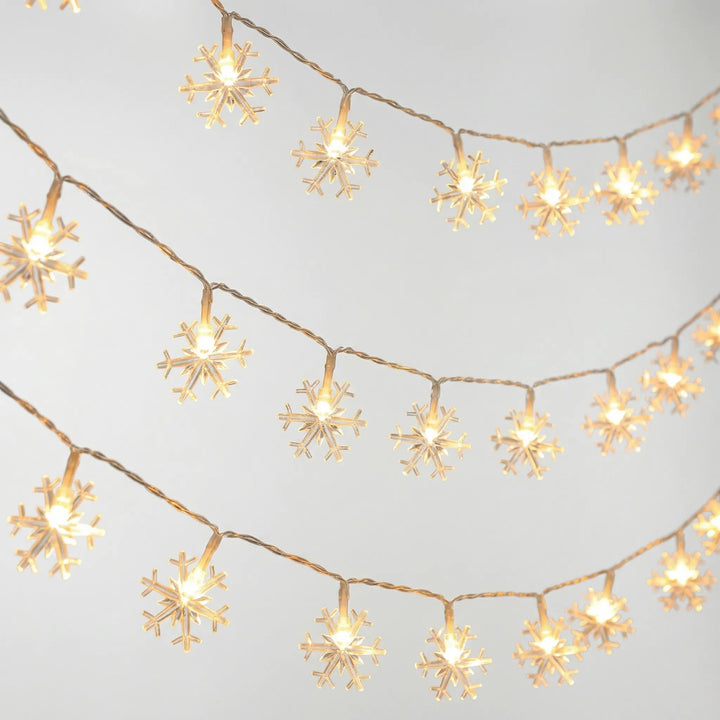 Frostlume - Snowflake-Shaped LED String Lights