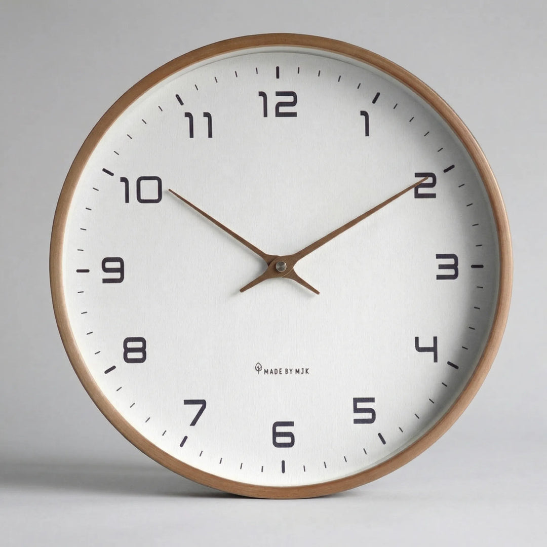 Lunvik - Round Minimalist Scandinavian Wall Clock