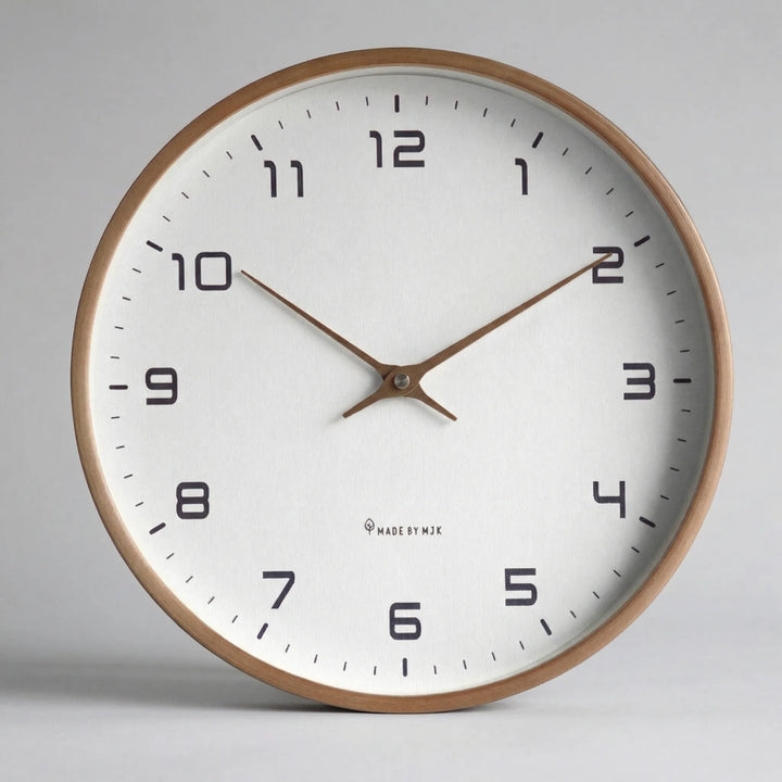 Lunvik - Round Minimalist Scandinavian Wall Clock