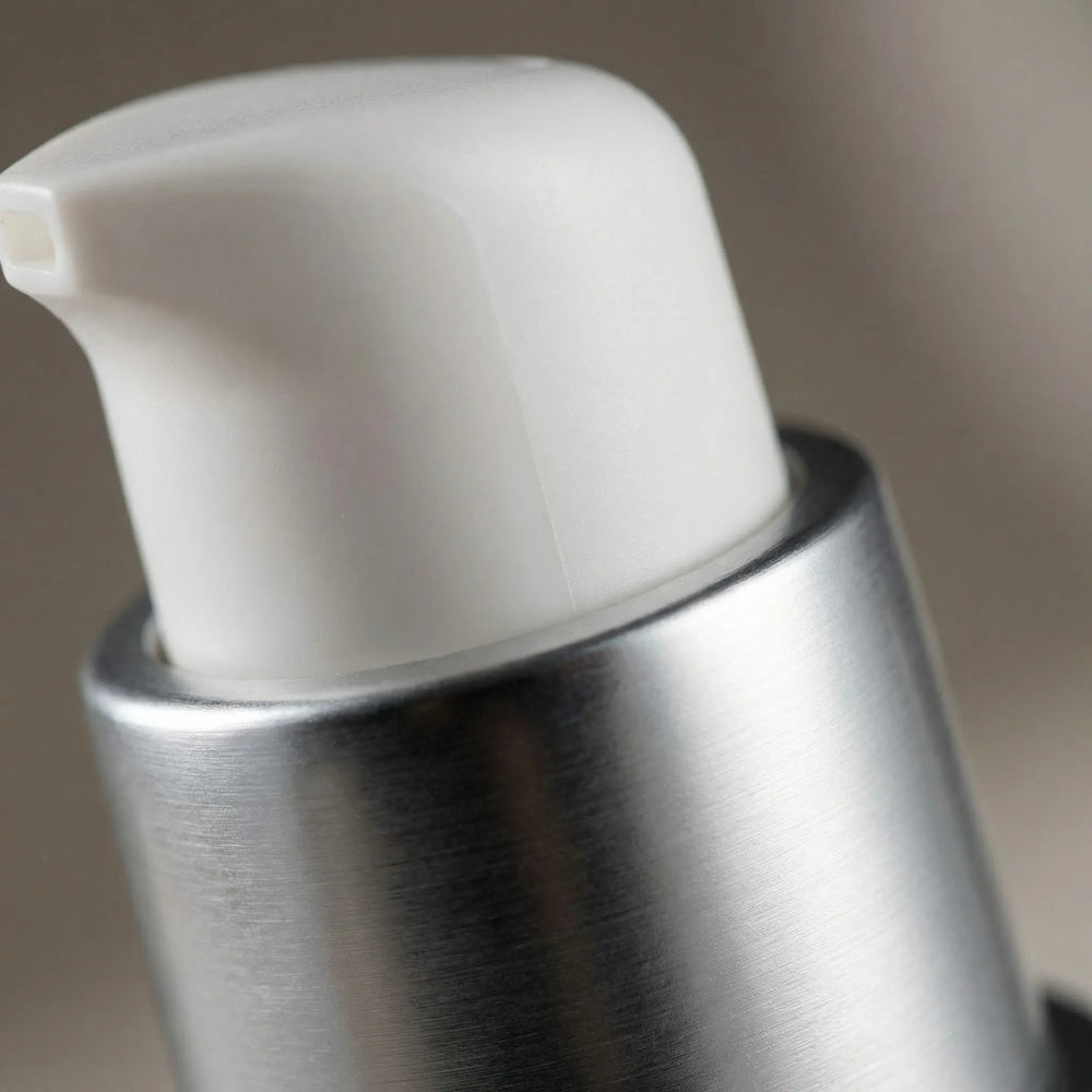 Toneshyft - Shade-Adjusting Liquid Foundation