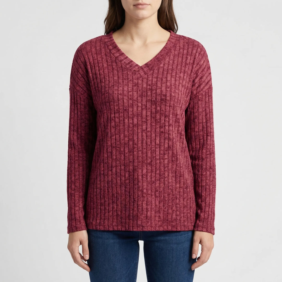 Velvora - Relaxed V-Neck Ribbed Knit Top