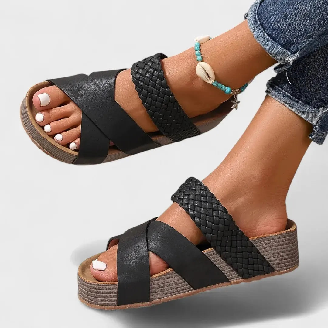 Alivia Women&
