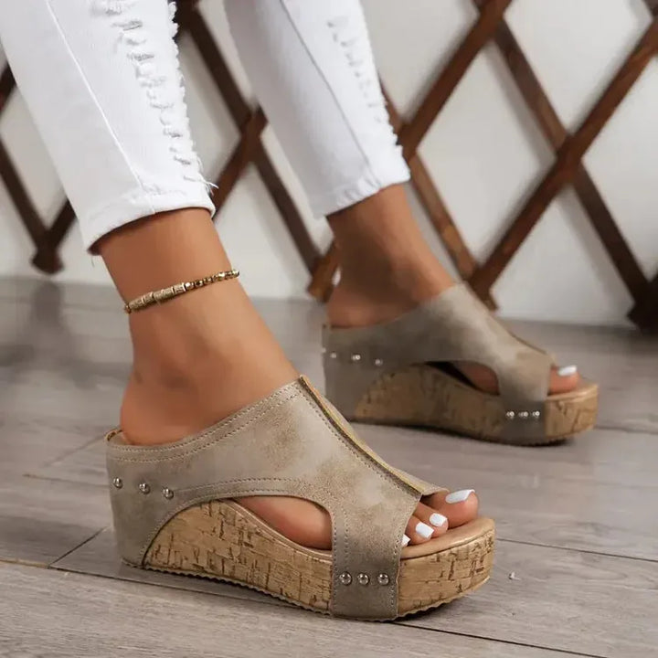 Annalise Women&