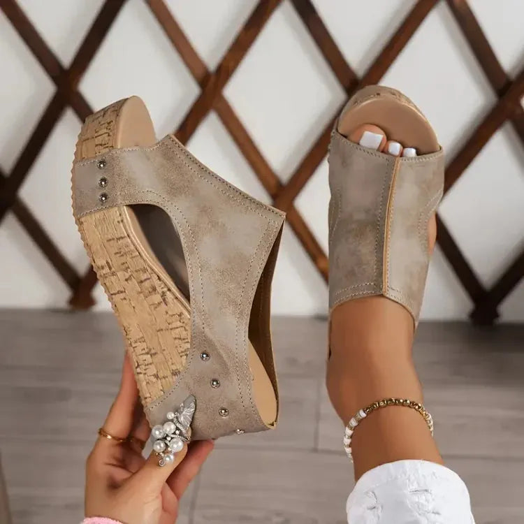Annalise Women&