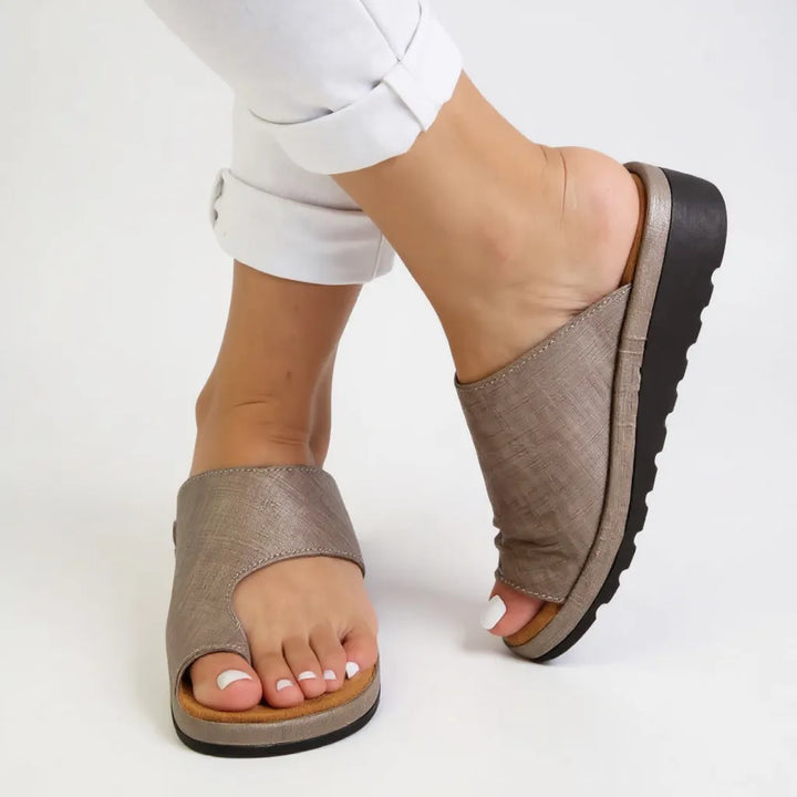 Cleo Women&