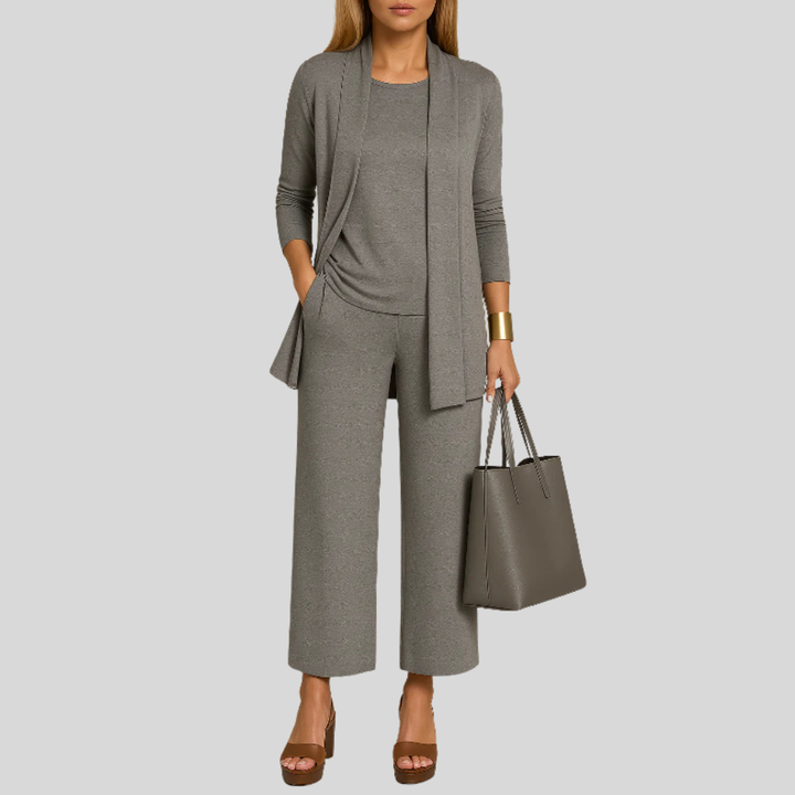 Stylish and Refined 3-Piece Suit