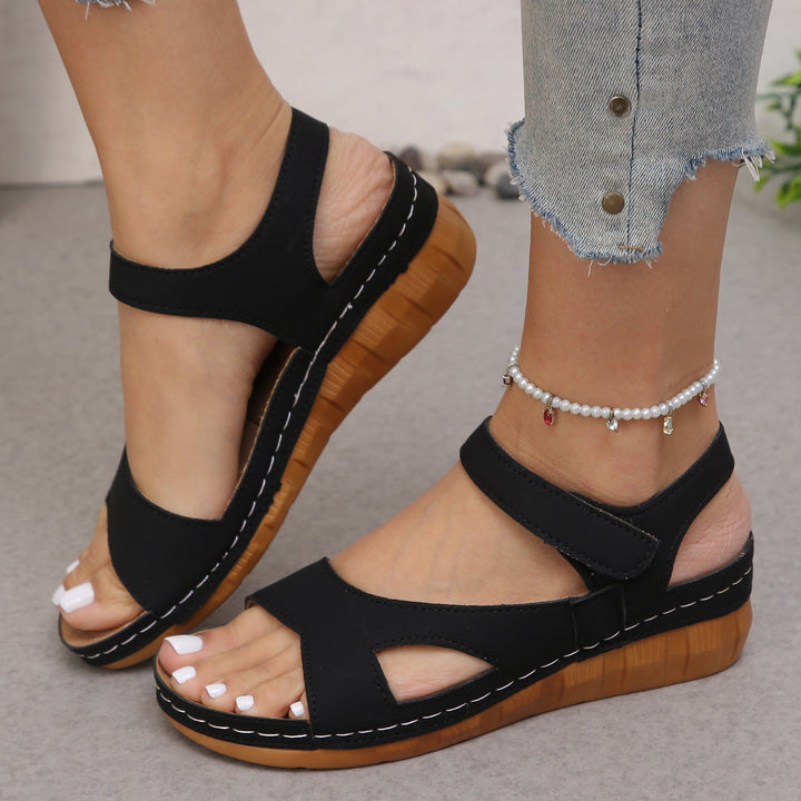 New Style Floral-patterned Chunky-sole Fashion Sandals