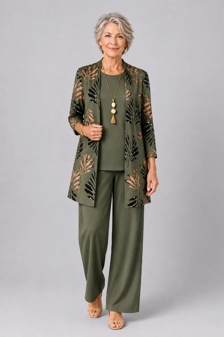 Evelyn Women&