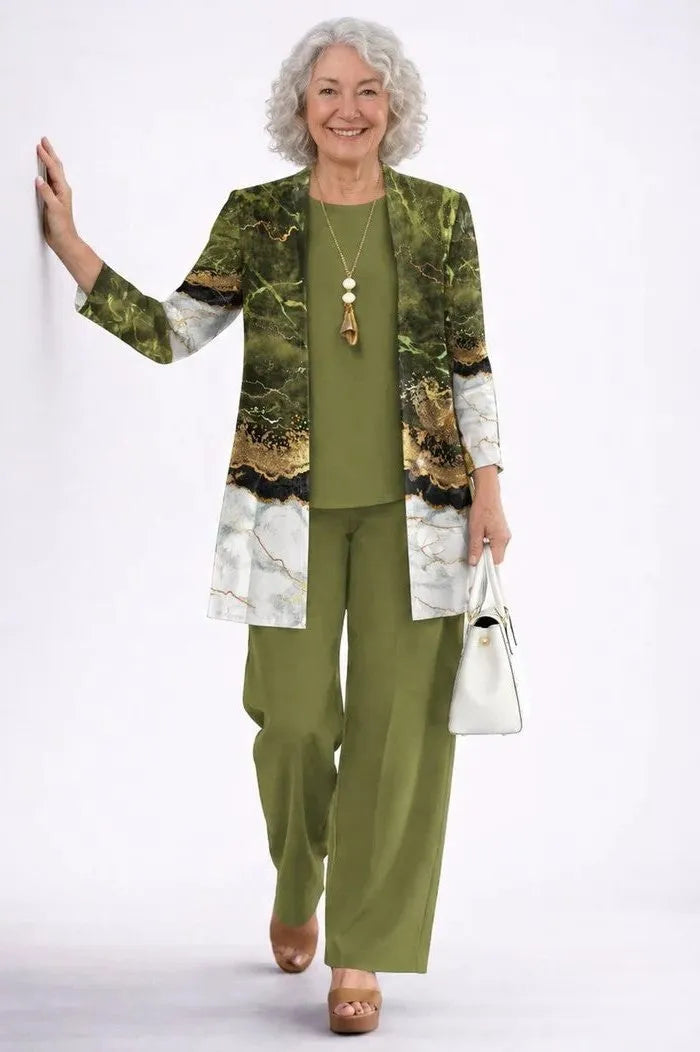 Evelyn Women&