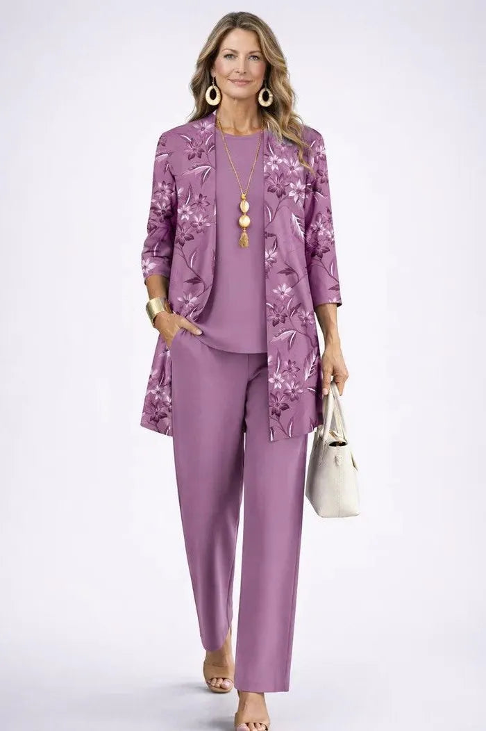 Evelyn Women&