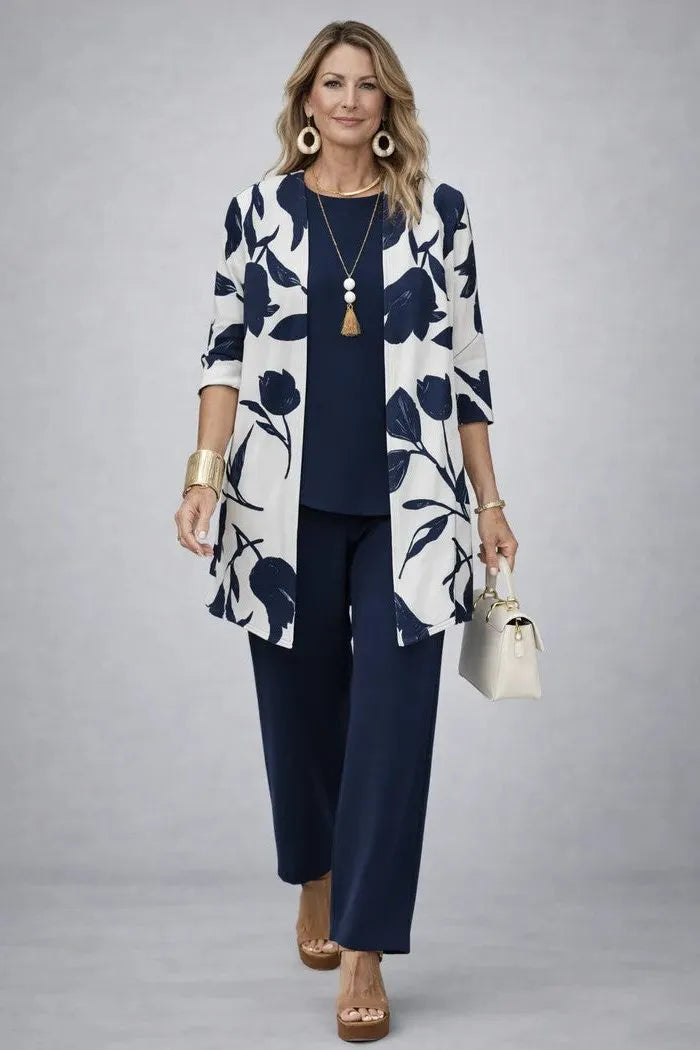 Evelyn Women&