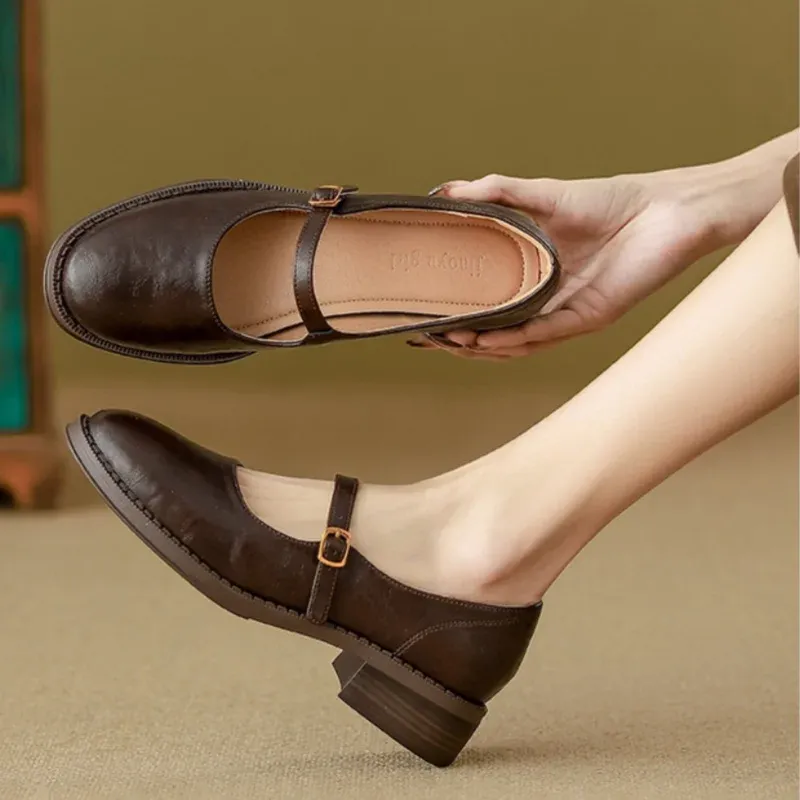 Laure Women&